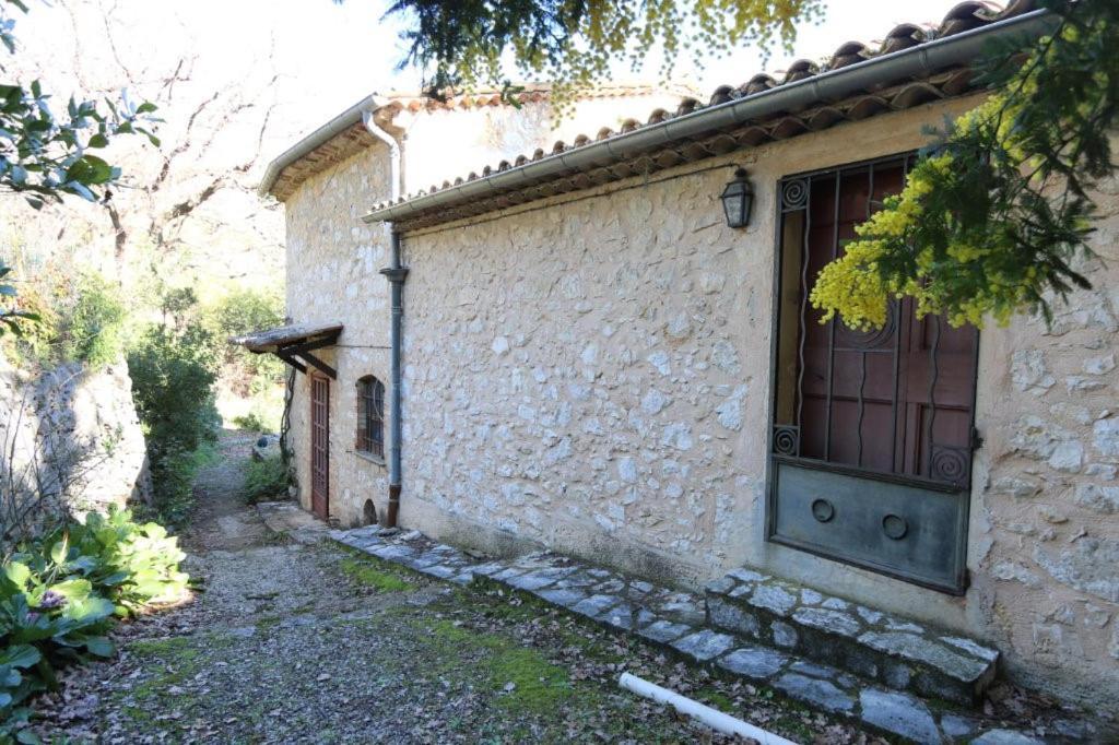 Domaine Des Petites Soeurs A 800M Du Centre Historique Avec 5200M2 De Parc Arbore Vence Exterior photo